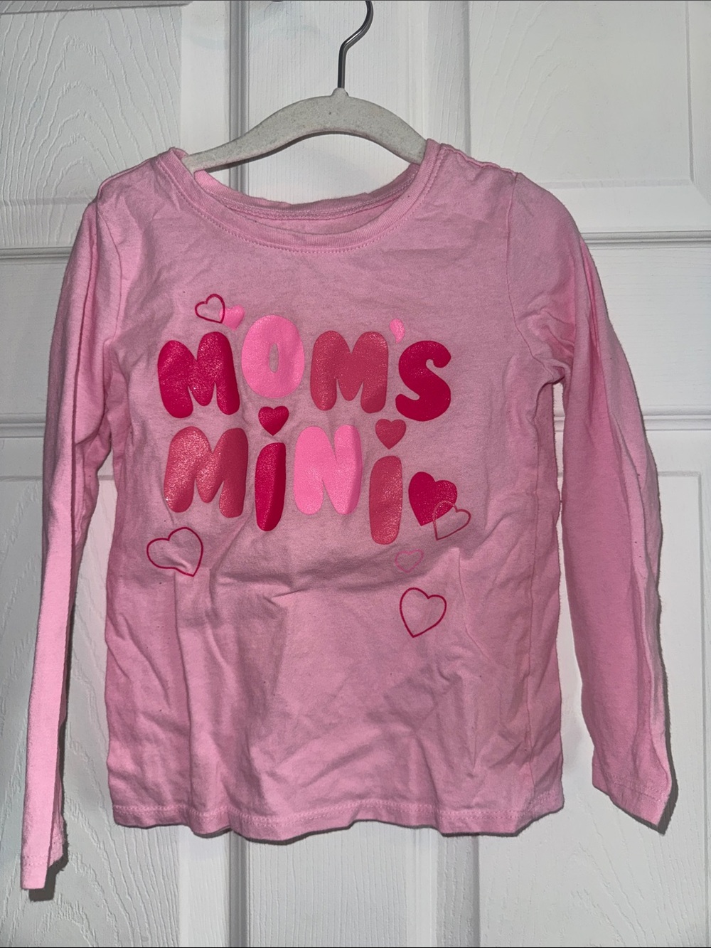 Pink "Mom's Mini" Long-Sleeve Kids Shirt